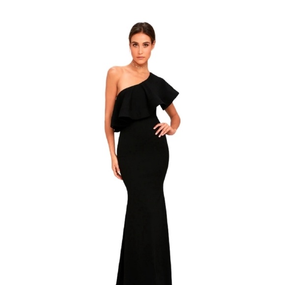Lulu’s black off the shoulder maxi dress - Picture 4 of 9
